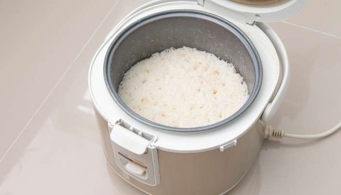 Reheat Rice in Rice Cooker